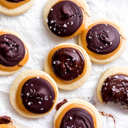 Easy Shortbread Twix Cookies