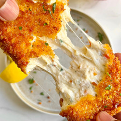 Jumbo Lump Crab Mozzarella Sticks