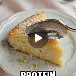 Healthy Coconut Cake (3 Ingredients)