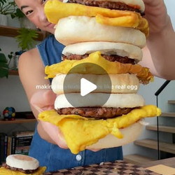 Vegan Folded Brekky Egg