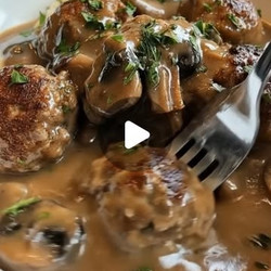 Beef Meatballs With Rich Mushroom Gravy