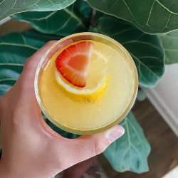 Simple Orange Rosé Mimosa NA