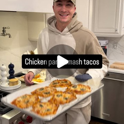 Chicken Parm Smash Tacos