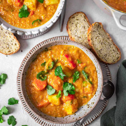 Thai Red Curry Potato Lentil Soup