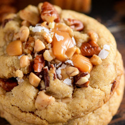 Salted Caramel Crunch Cookies
