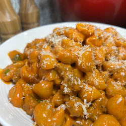 One-pan Creamy Vodka Pasta With Italian Sausage And Peas