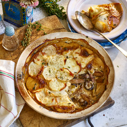 1 Pot Creamy Shroom Potato Pie
