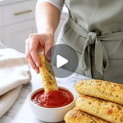 Two-ingredient Breadsticks