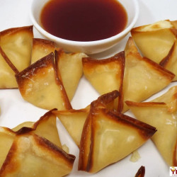 Baked Cheese Rangoons With Honey Sriracha Sauce
