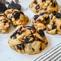 Bakery Style Oreo Cookies And Cream Cookies
