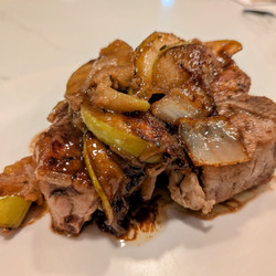 Apple Cinnamon Pork Chops