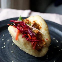 Vegan Bao Buns With Tempeh, Peanuts And Zingy Red Cabbage Slaw