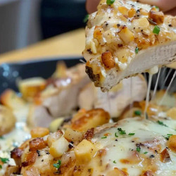 Garlic Parmesan Chicken And Potatoes