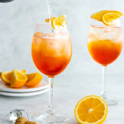 Classic Aperol Spritz - Easy 3 Ingredient Cocktail