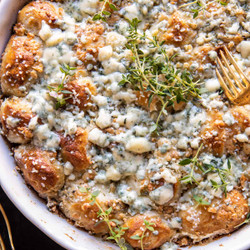 Pretzel bites*