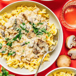 Creamy Mushroom Stroganoff Recipe (vegetarian)