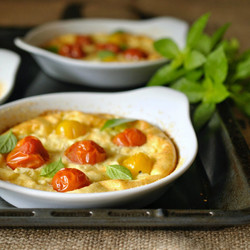Clafoutis De Tomates Cherry Y Queso Feta, Receta Fácil Y Sin Complicaciones