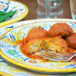 Pallotte Cacio E Uova (cheese And Egg Balls)