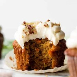 Simply Carrot Cake Cupcakes