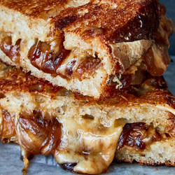 NYTimes: French Onion Grilled Cheese