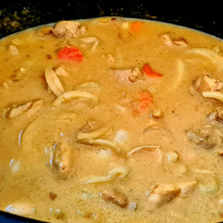 Slow Cooker Mango Chicken Curry