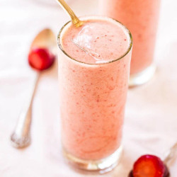 Strawberry Banana Pineapple Smoothie