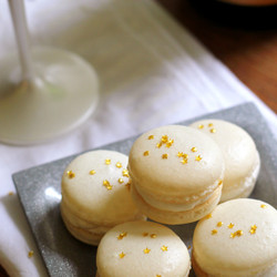 Champagne Macarons