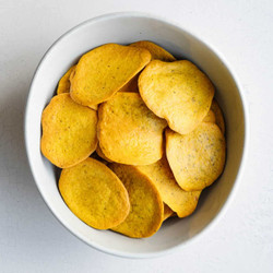 2-ingredient Homemade Crackers
