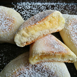 Stovetop Custard Cream Buns