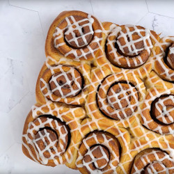 Vegan Cinnamon Rolls