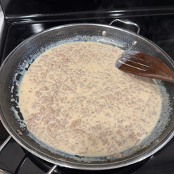 Breakfast beef gravy