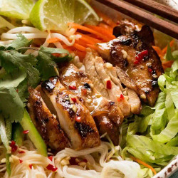 Vietnamese Noodles With Lemongrass Chicken