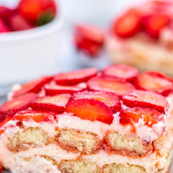 Strawberry Tiramisu