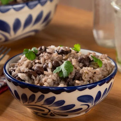 Moros y Cristianos (Cuban Black Beans And Rice)