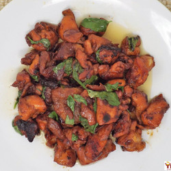 San Bei Ji (three Cup Chicken)