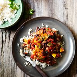 Vegetable Chili With Garlic Rice