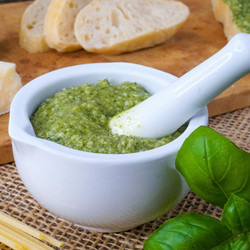 Basilikum-pesto - Einfach &amp; Schnell Selber Machen