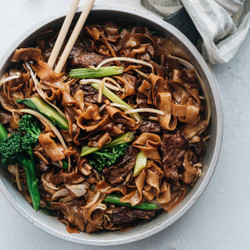 Beef ho (chow) fun