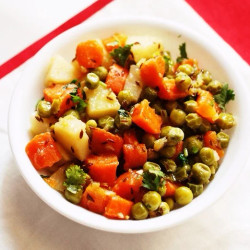 Aloo Gajar Matar Recipe