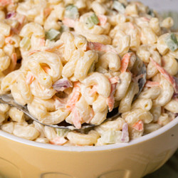 Classic Creamy Macaroni Salad