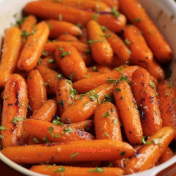 Honey Glazed Roasted Carrots