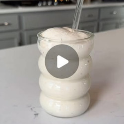 Vanilla Date Smoothie