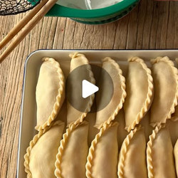 Malaysian Spiral Curry Puffs - Poh.