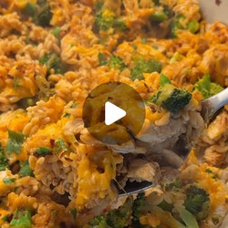 Easy Cheesy Chicken, Broccoli, And Rice Skillet
