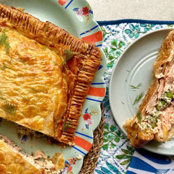 Salmon &amp; Asparagus En Croute
