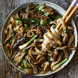 20 Minute Beef And Shiitake Noodle Stir-fry