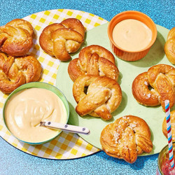 Mini Soft Pretzels with Cheese Dip