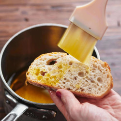 How To Make Garlic Oil