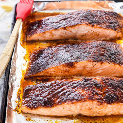 10-minute Maple-glazed Baked Salmon Recipe