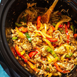 Easy Slow Cooker Chicken Fajitas